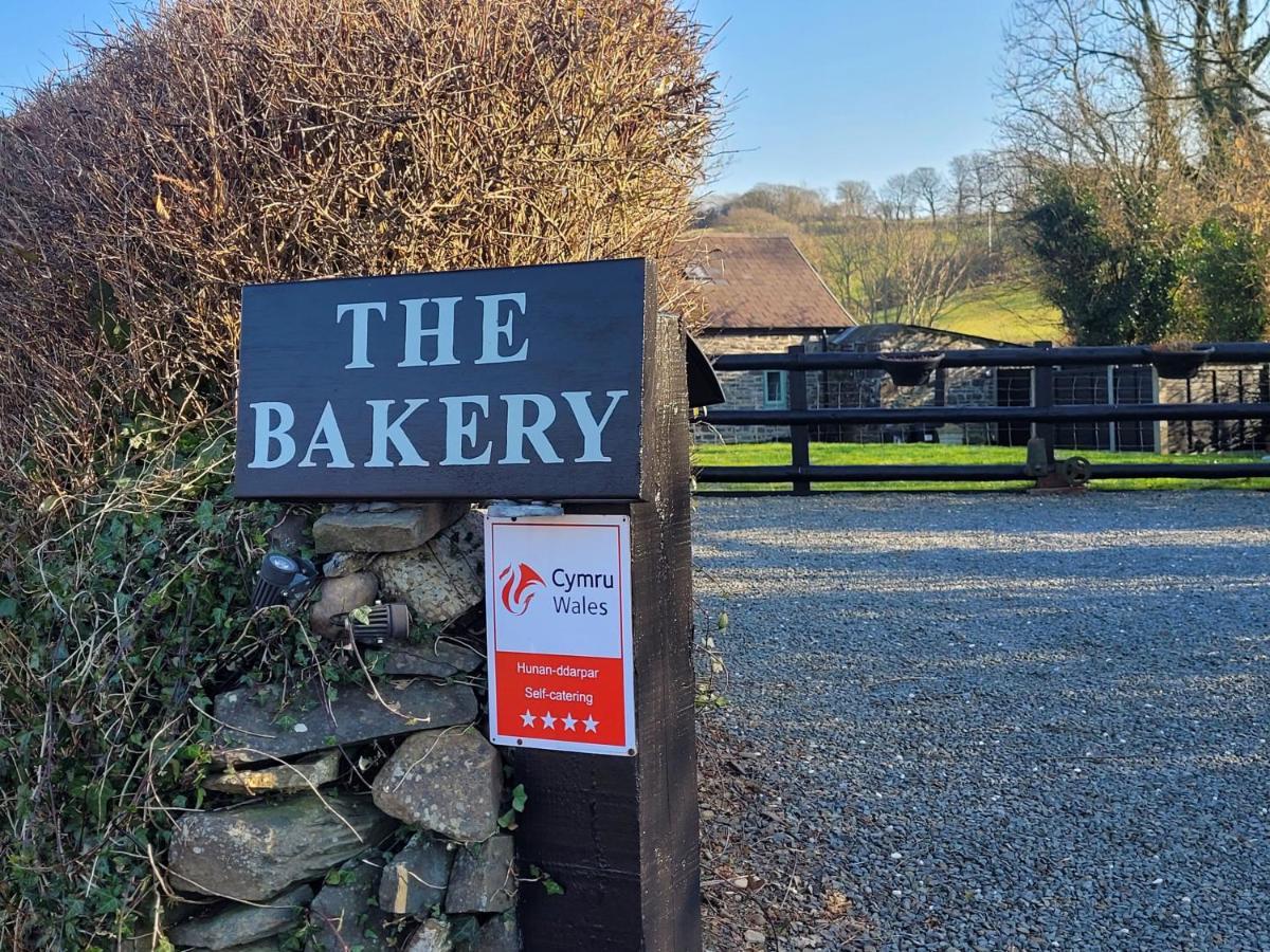 The Bakery Villa Llanddeiniol Exteriör bild
